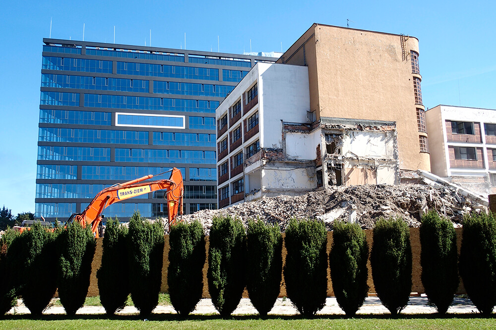Rozpoczęcie wyburzeń budynku BUDOSTAL przy ul. Lublańskiej